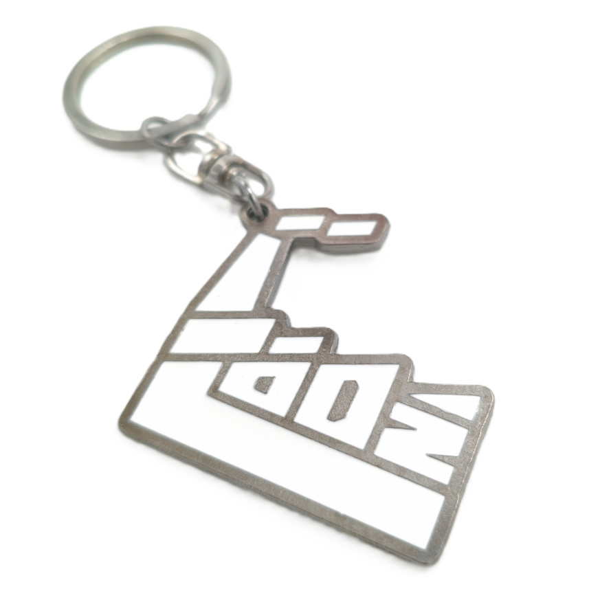 Brelok metalowy Łódź fabryka biały